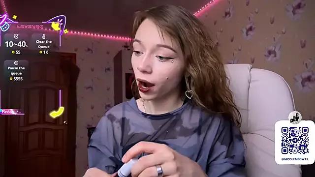 Girls and cam to cam: Watch as these sophisticated entertainers uncover their stunning costumes and curvaceous curves online!