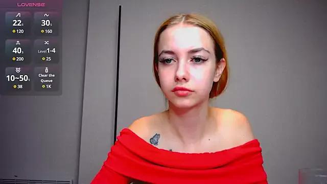 A_Karolina from StripChat is Freechat