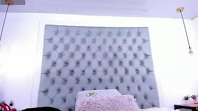 aaliyah_beller from StripChat is Freechat