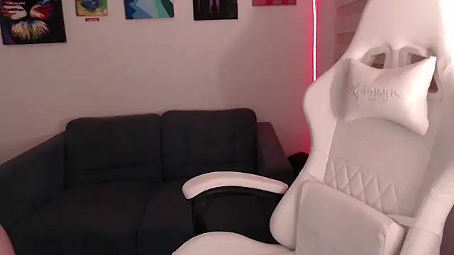 Girls and cam to cam: Watch as these sophisticated entertainers uncover their stunning costumes and curvaceous curves online!