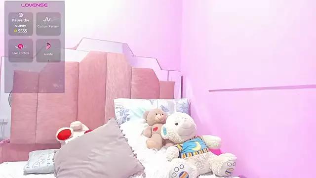 Girls and cam to cam: Watch as these sophisticated entertainers uncover their stunning costumes and curvaceous curves online!