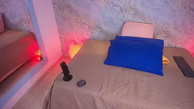 Girls and cam to cam: Watch as these sophisticated entertainers uncover their stunning costumes and curvaceous curves online!