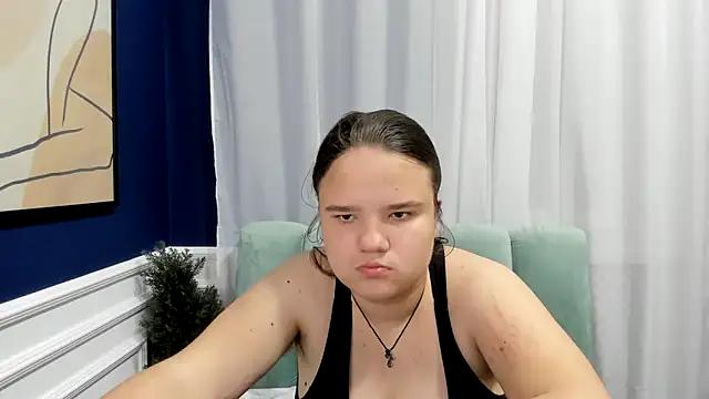 AdeleCruz from StripChat is Freechat