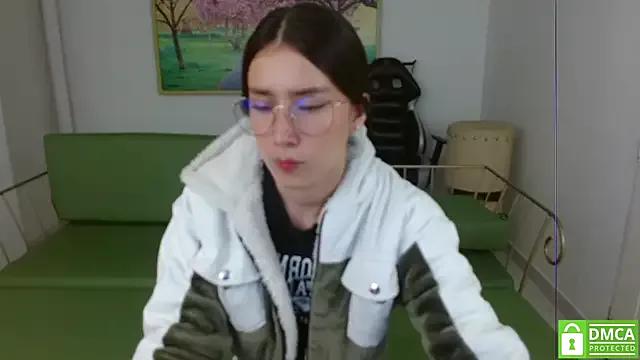 Adhara_Kitten from StripChat is Freechat