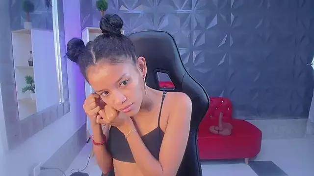 adisson_petite1 from StripChat is Freechat