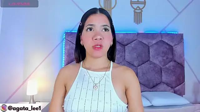 Girls and cam to cam: Watch as these sophisticated entertainers uncover their stunning costumes and curvaceous curves online!