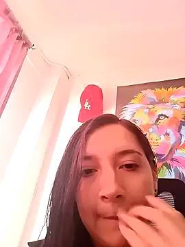 Agatha_bellucci_ from StripChat is Freechat