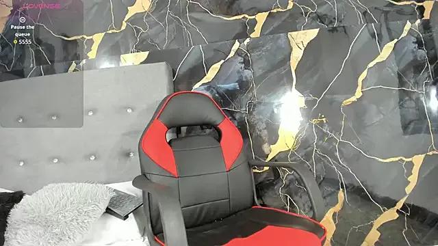 Girls and cam to cam: Watch as these sophisticated entertainers uncover their stunning costumes and curvaceous curves online!