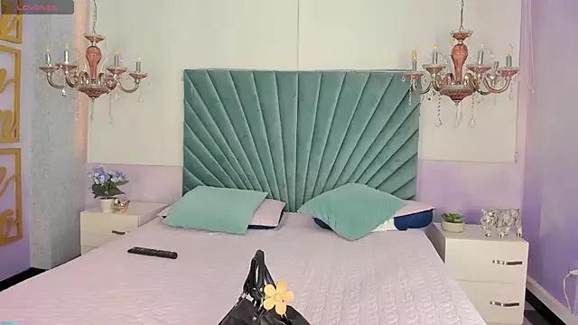 Aitana_Hilton_ from StripChat is Freechat