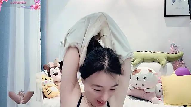 Girls and cam to cam: Watch as these sophisticated entertainers uncover their stunning costumes and curvaceous curves online!