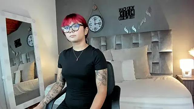 Girls and cam to cam: Watch as these sophisticated entertainers uncover their stunning costumes and curvaceous curves online!
