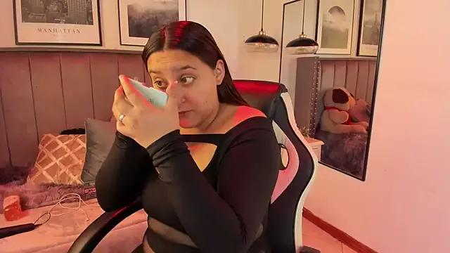 Girls and cam to cam: Watch as these sophisticated entertainers uncover their stunning costumes and curvaceous curves online!