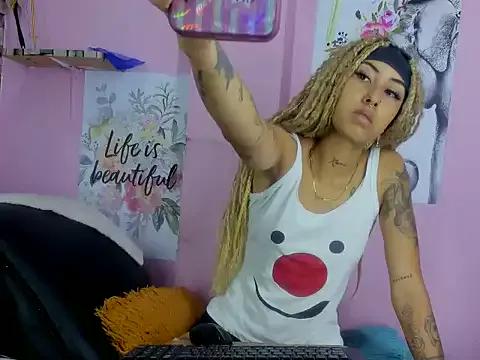 Girls and cam to cam: Watch as these sophisticated entertainers uncover their stunning costumes and curvaceous curves online!