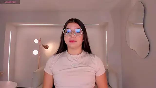 AlanaCardona from StripChat is Freechat