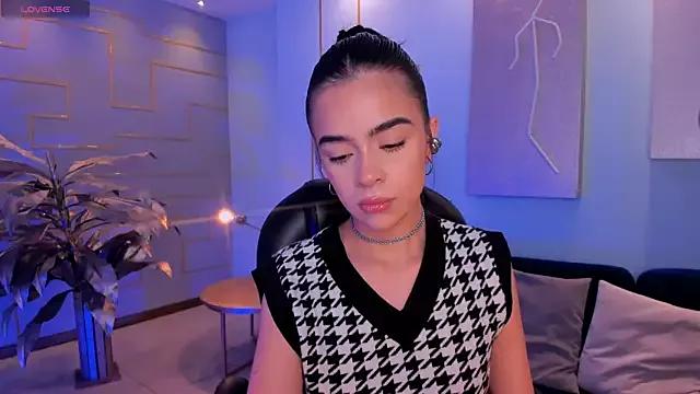 Girls and cam to cam: Watch as these sophisticated entertainers uncover their stunning costumes and curvaceous curves online!