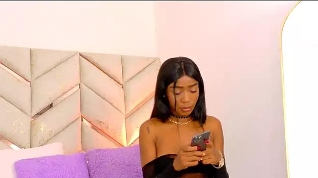 AlanaDoll from StripChat is Freechat