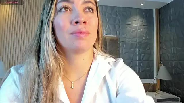 Girls and cam to cam: Watch as these sophisticated entertainers uncover their stunning costumes and curvaceous curves online!