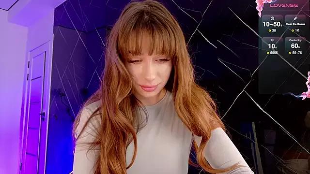 AlessiaBlisss from StripChat is Freechat