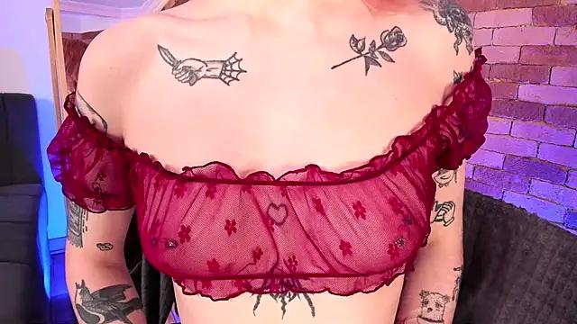 Girls and cam to cam: Watch as these sophisticated entertainers uncover their stunning costumes and curvaceous curves online!
