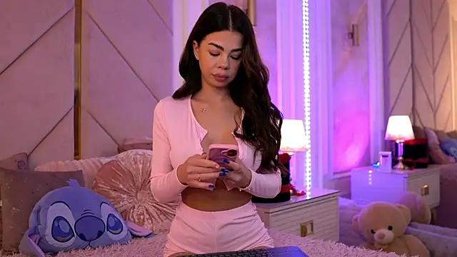 Girls and cam to cam: Watch as these sophisticated entertainers uncover their stunning costumes and curvaceous curves online!