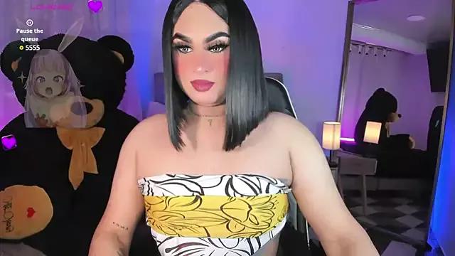 Girls and cam to cam: Watch as these sophisticated entertainers uncover their stunning costumes and curvaceous curves online!