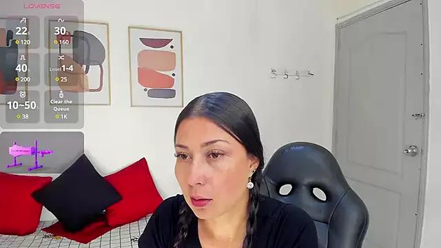 Alexia_milf_ from StripChat is Freechat
