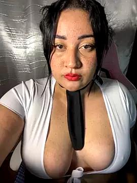 Alexxabelle from StripChat is Freechat