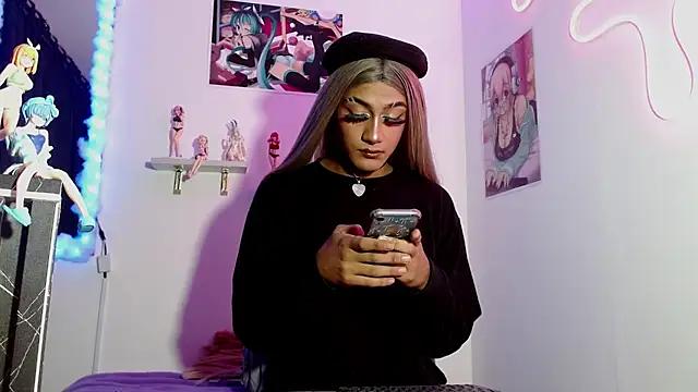 Girls and cam to cam: Watch as these sophisticated entertainers uncover their stunning costumes and curvaceous curves online!
