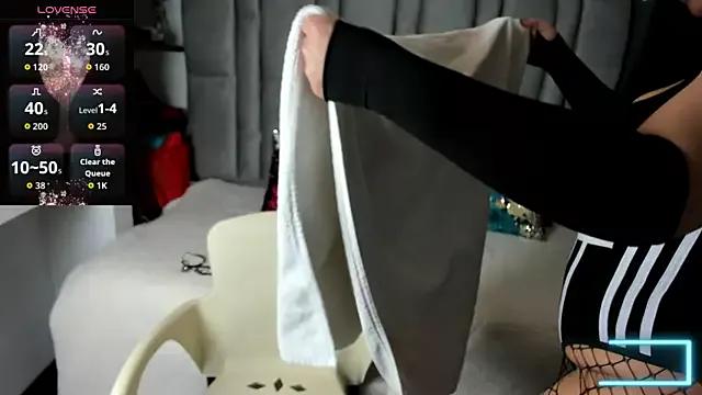 Girls and cam to cam: Watch as these sophisticated entertainers uncover their stunning costumes and curvaceous curves online!