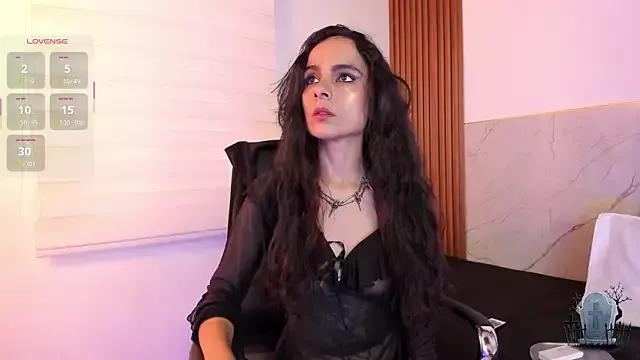 Alice_noir from StripChat is Freechat