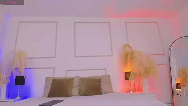 Girls and cam to cam: Watch as these sophisticated entertainers uncover their stunning costumes and curvaceous curves online!