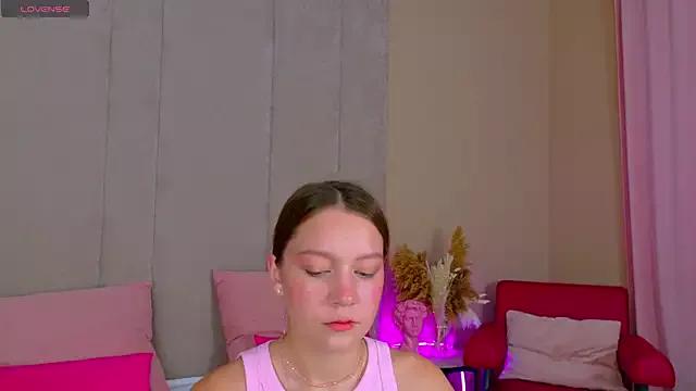 Girls and cam to cam: Watch as these sophisticated entertainers uncover their stunning costumes and curvaceous curves online!