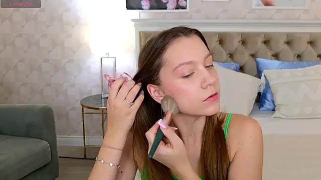 Girls and cam to cam: Watch as these sophisticated entertainers uncover their stunning costumes and curvaceous curves online!