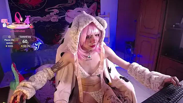 Girls and cam to cam: Watch as these sophisticated entertainers uncover their stunning costumes and curvaceous curves online!