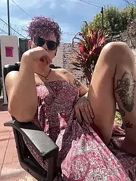 Girls and cam to cam: Watch as these sophisticated entertainers uncover their stunning costumes and curvaceous curves online!