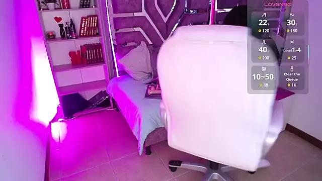 AliceWalker_11 from StripChat is Freechat