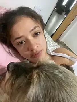 Alicia_ALICIA from StripChat is Freechat