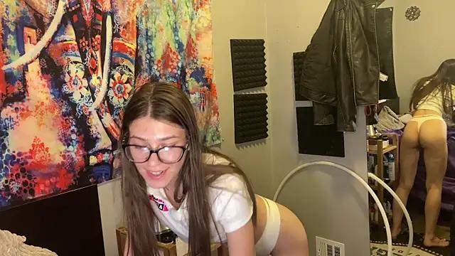 Girls and cam to cam: Watch as these sophisticated entertainers uncover their stunning costumes and curvaceous curves online!