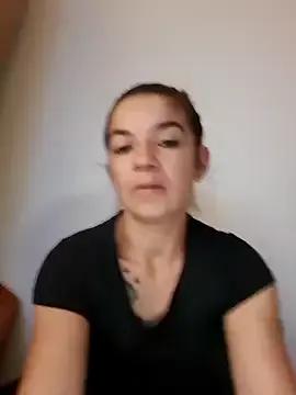 alinaalinutzq from StripChat is Freechat