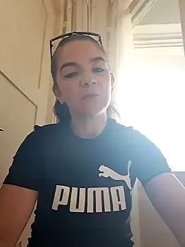 alinaalinutzq from StripChat is Freechat
