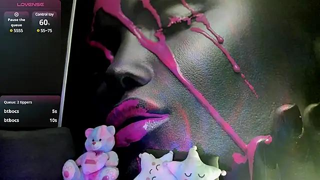 Girls and cam to cam: Watch as these sophisticated entertainers uncover their stunning costumes and curvaceous curves online!