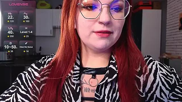 Girls and cam to cam: Watch as these sophisticated entertainers uncover their stunning costumes and curvaceous curves online!