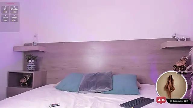 Girls and cam to cam: Watch as these sophisticated entertainers uncover their stunning costumes and curvaceous curves online!