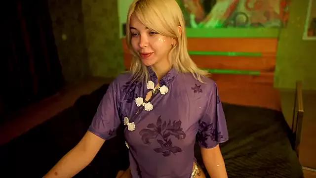 Allison_Cuty from StripChat is Freechat