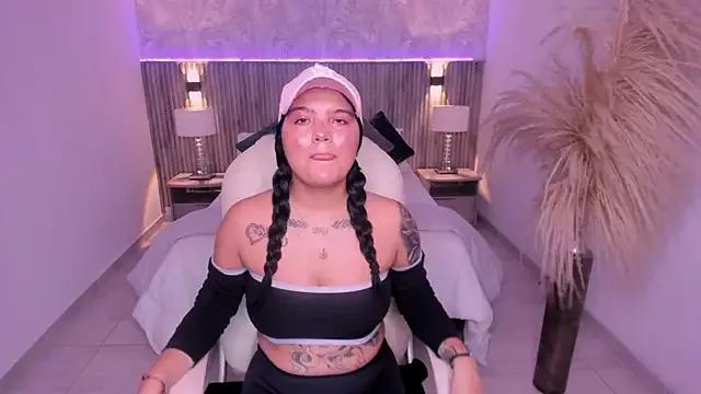 Girls and cam to cam: Watch as these sophisticated entertainers uncover their stunning costumes and curvaceous curves online!