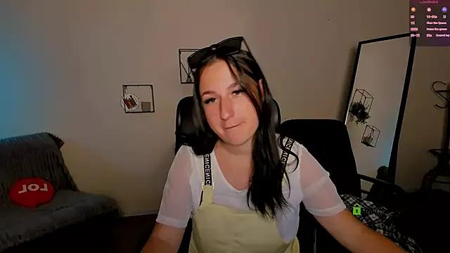 alma_black from StripChat is Freechat