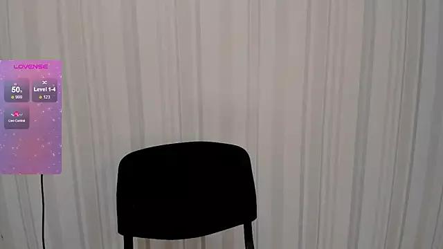 AlternativePolly from StripChat is Freechat