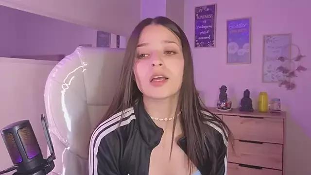 Girls and cam to cam: Watch as these sophisticated entertainers uncover their stunning costumes and curvaceous curves online!