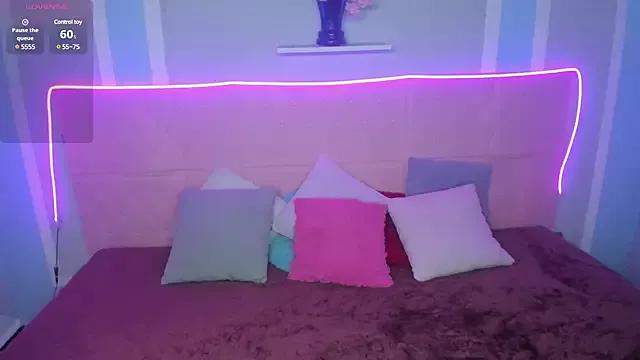 Girls and cam to cam: Watch as these sophisticated entertainers uncover their stunning costumes and curvaceous curves online!