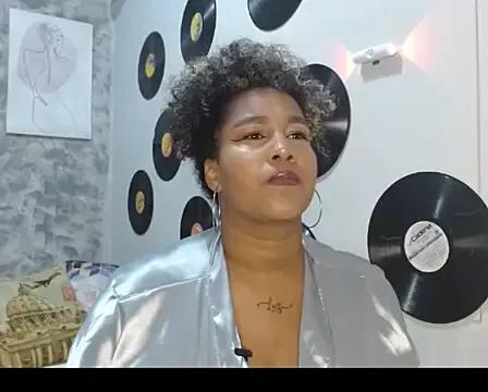 Ambar_foxy from StripChat is Freechat